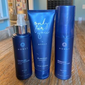 Monat hair care lot. Clarifying shampoo Root lifter texturizing mist